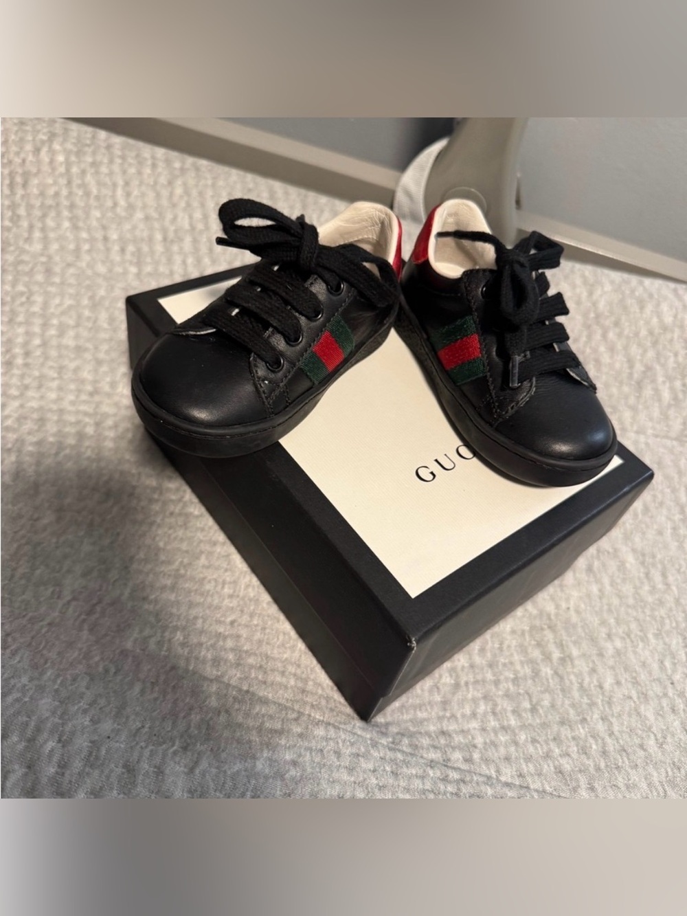 Gucci Infant Toddler Black Sneakers with Green and Red Web Stripe